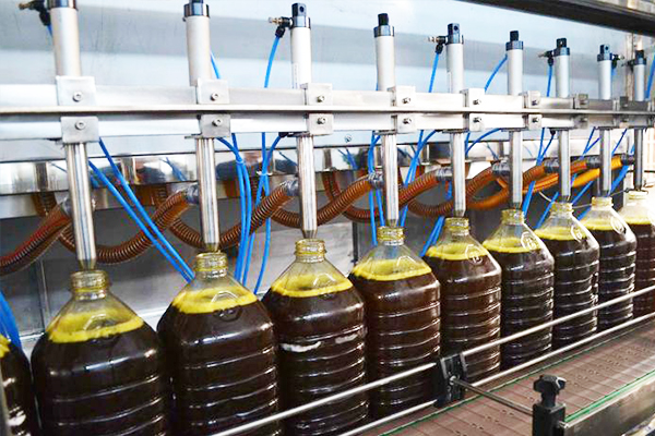 K66凯时官网科技高速液体灌装性能灌装什么呢？？